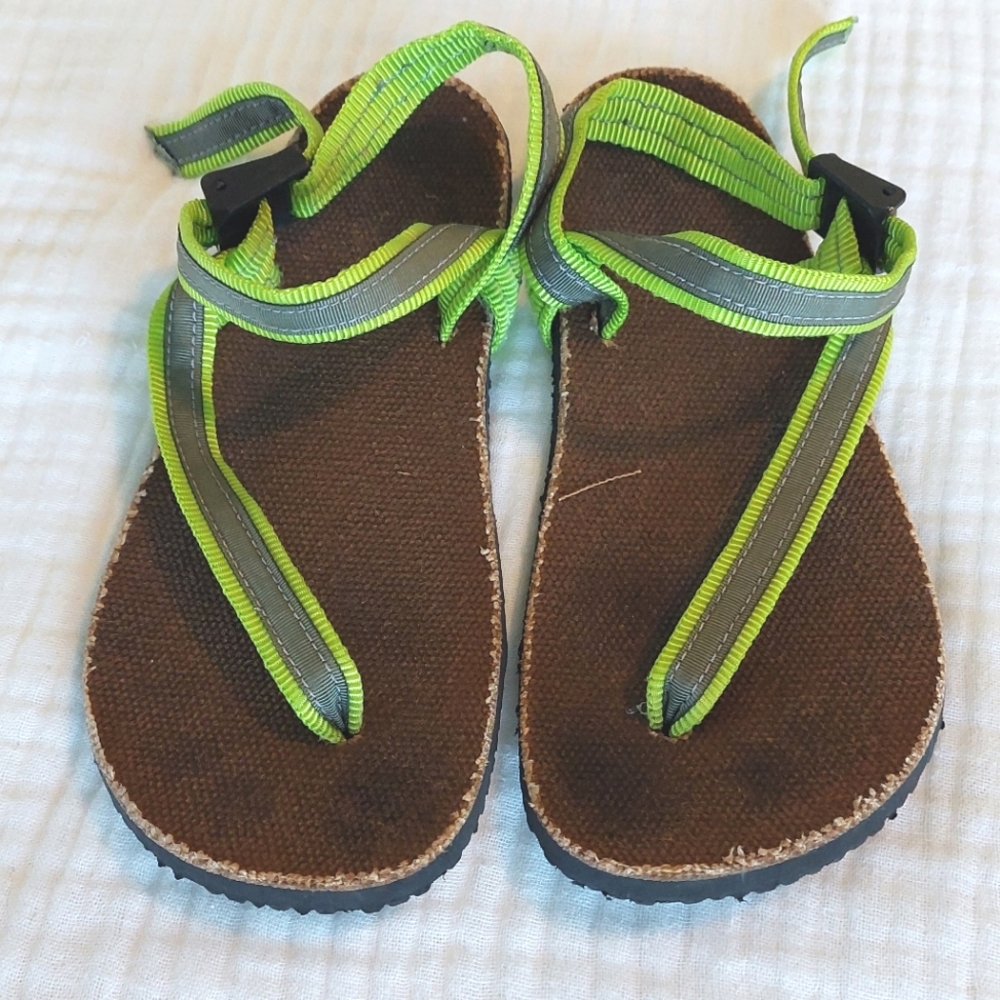 Earth Runners Circadian Green Child 3